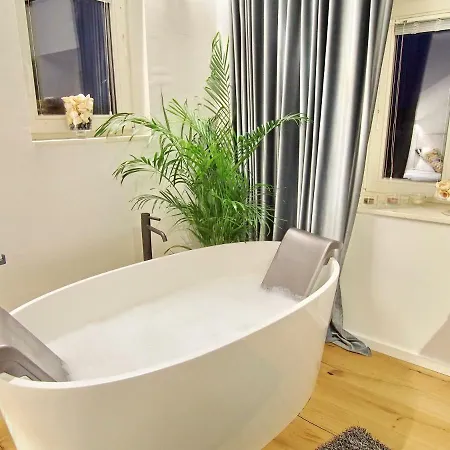 La E Bella Ii Maison d'hôtes 4*