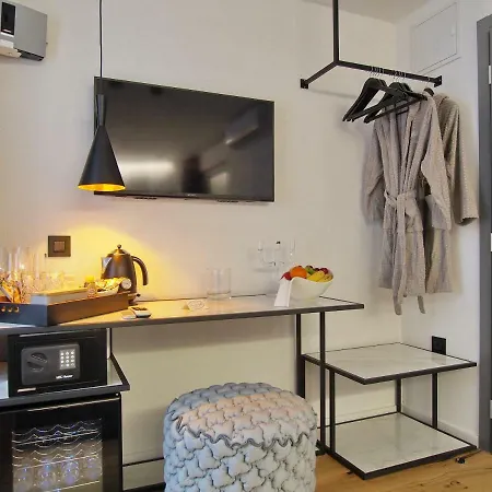 Casa de hóspedes La E Bella Ii 4*